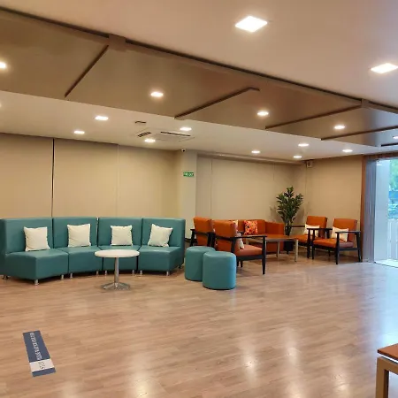 Kanak Beacon Hotel - Ashram Road Ahmedabad-3